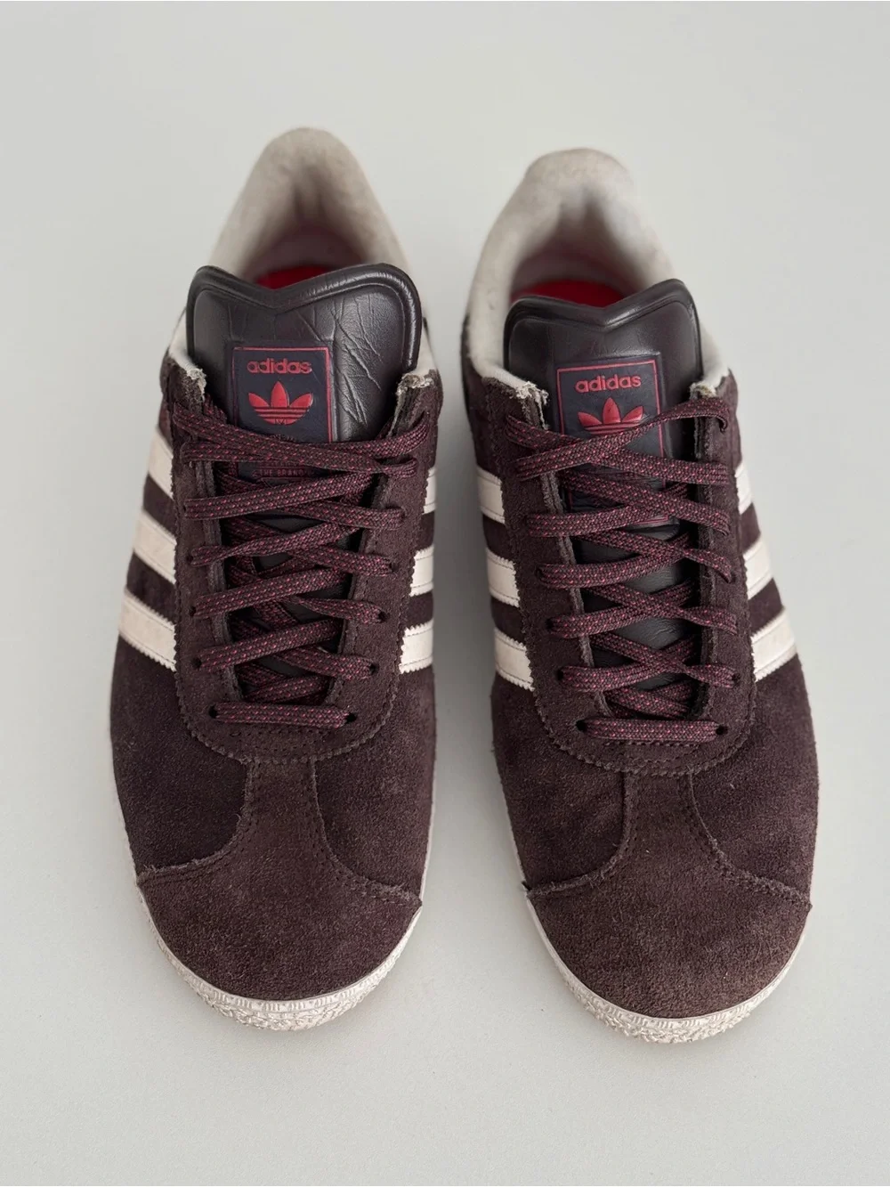 adidas gazelle burgundy, gray Suede Sneakers with Cream Stripes size 7